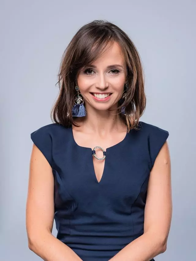 Właścicielka szkoły tańca - zdjęcie zachęcające do wizyty w szkole, reklamujące ją.